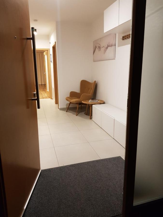מיקולוב Veritas House מראה חיצוני תמונה